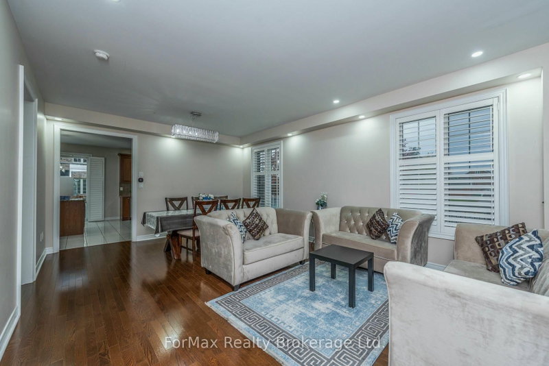70 Zanetta Brampton,ON L6Y 6A2 — Photo 6