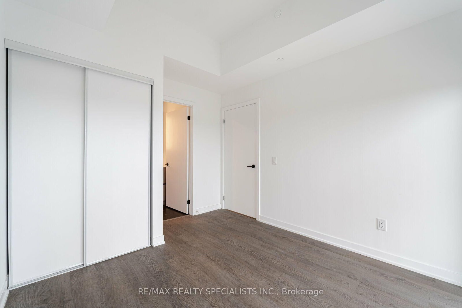 313-220 Missinnihe Way, Mississauga, view 17