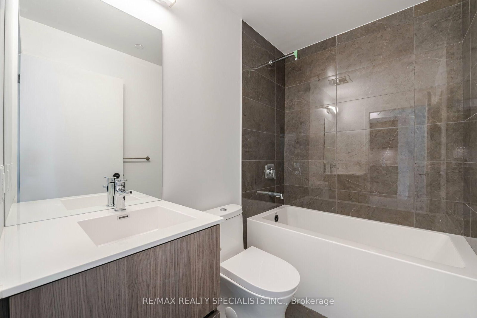 313-220 Missinnihe Way, Mississauga, view 21