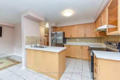 46 Thunderbird Trail • Brampton, ON photo 5