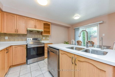 46 Thunderbird Trail • Brampton, ON photo 8