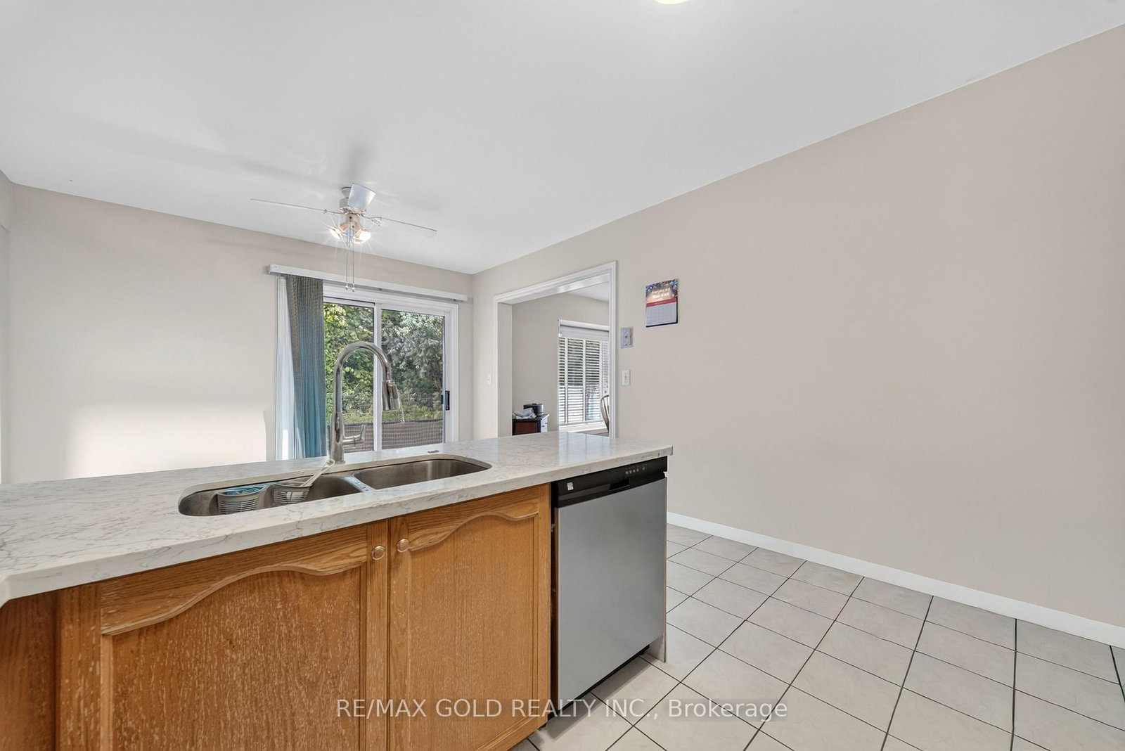 142 Pressed Brick Drive • Brampton, ON photo 11