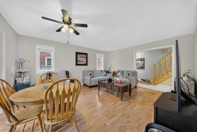 142 Pressed Brick Drive • Brampton, ON photo 6