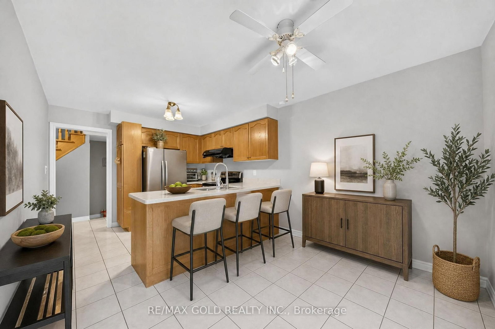142 Pressed Brick Drive • Brampton, ON photo 9