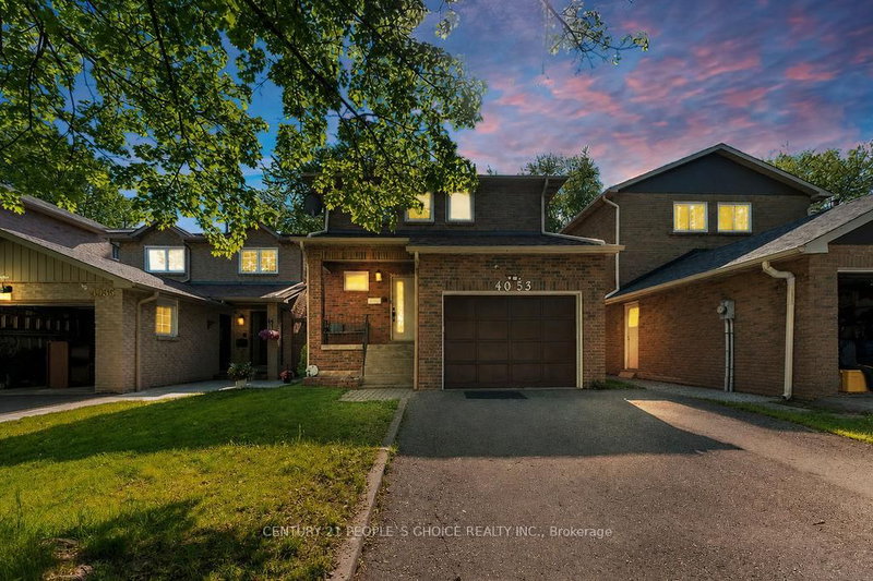 4053 Trapper Crescent