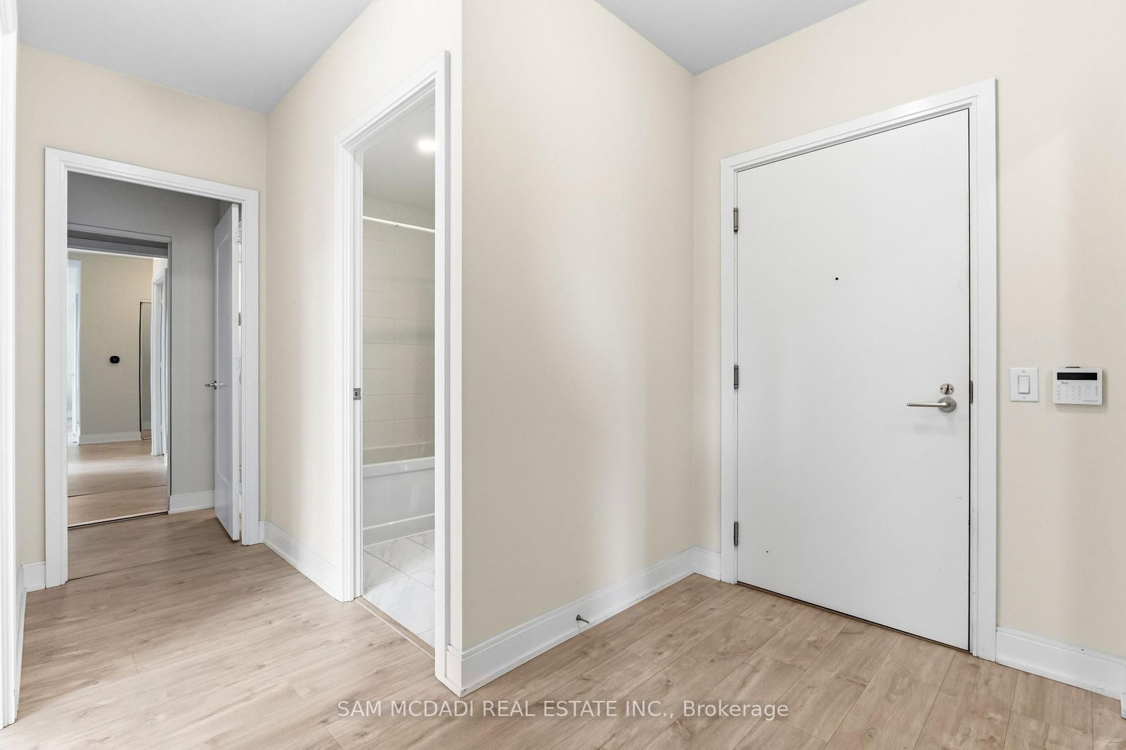 70 Annie Craig Drive • #414 • Toronto, ON photo 12