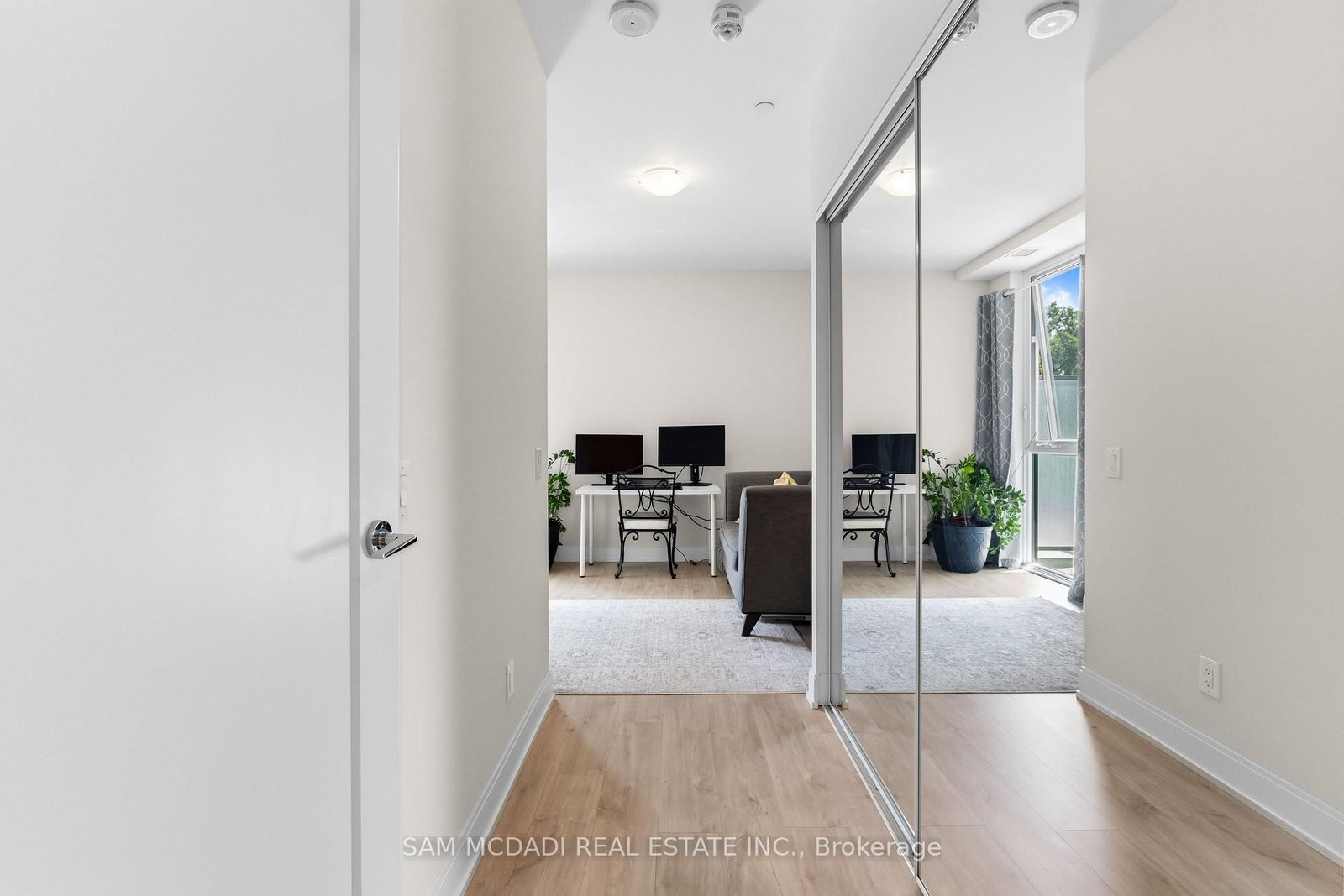 70 Annie Craig Drive • #414 • Toronto, ON photo 13
