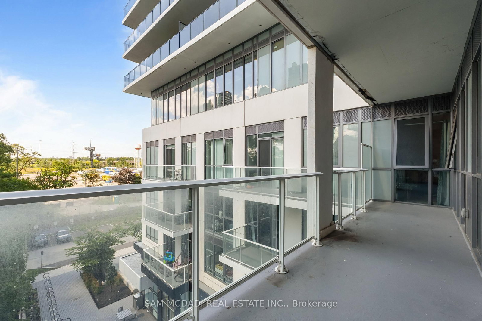 70 Annie Craig Drive • #414 • Toronto, ON photo 18