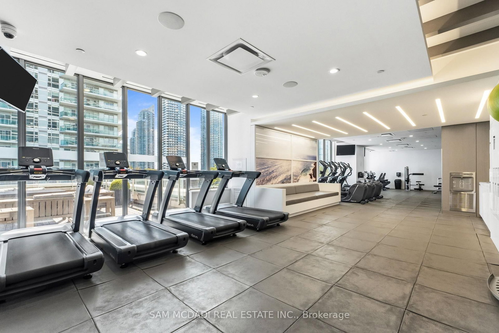 70 Annie Craig Drive • #414 • Toronto, ON photo 19
