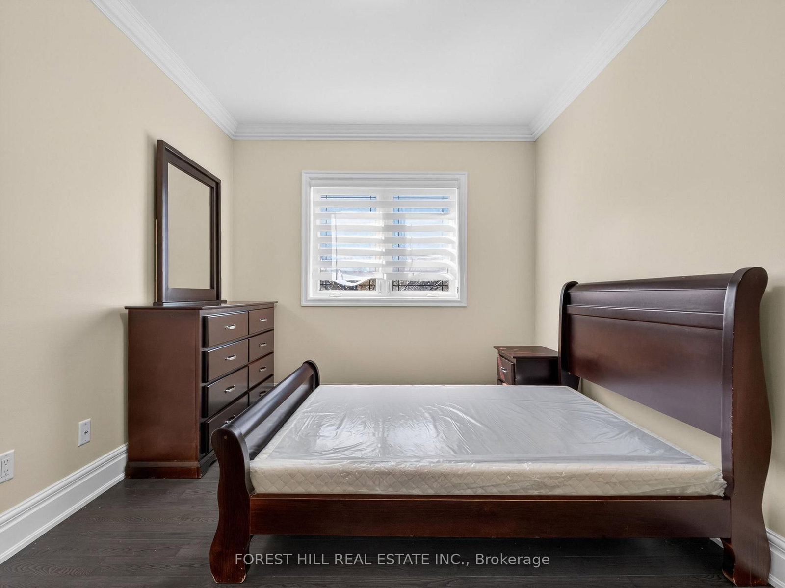 114 Regent Road • Toronto, ON photo 32