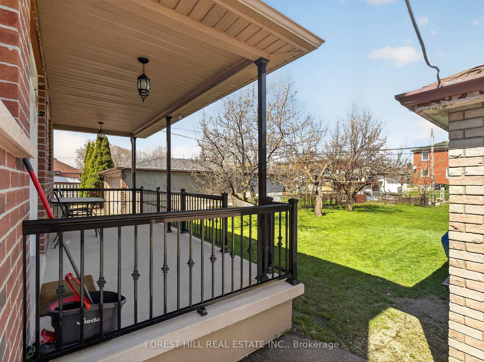 114 Regent Road • Toronto, ON photo 46