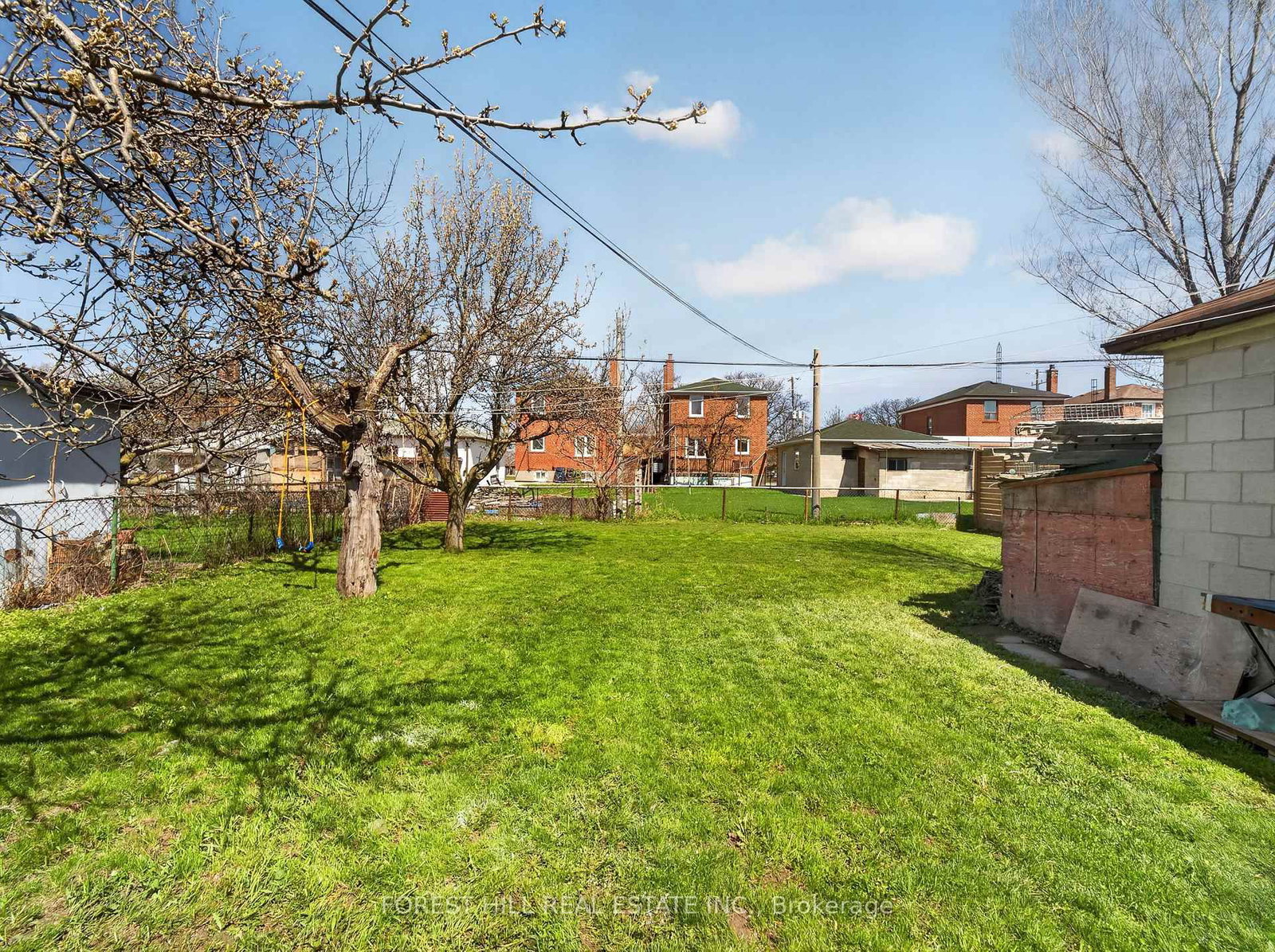 114 Regent Road • Toronto, ON photo 47