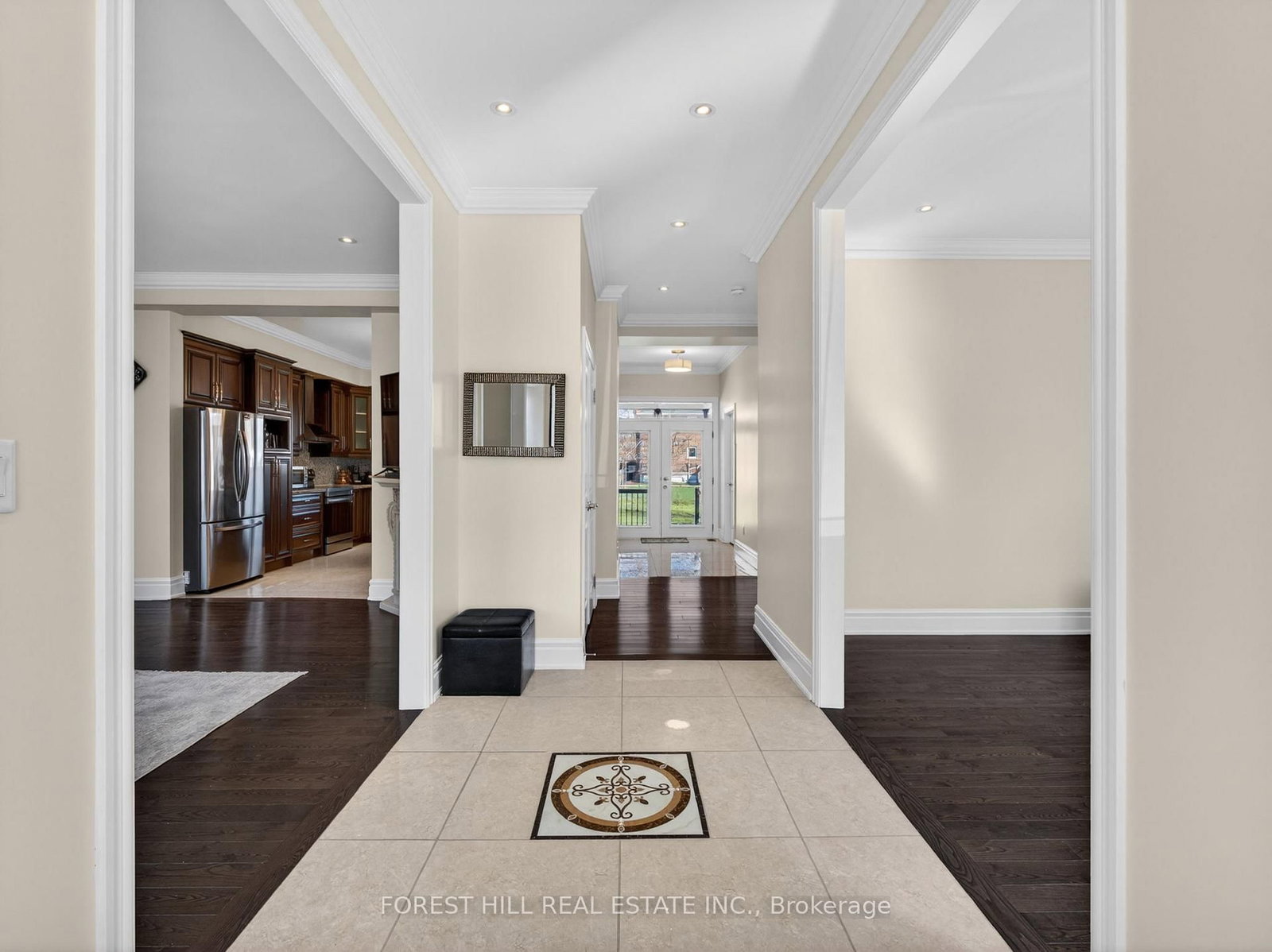114 Regent Road • Toronto, ON photo 6