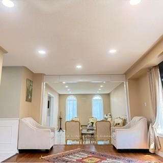3388 Trelawny Circle • Mississauga, ON photo 5