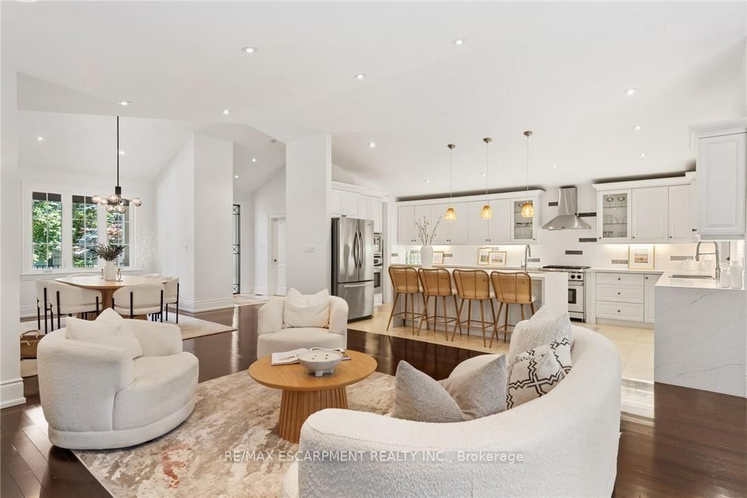 1063 Greenoaks Drive • Mississauga, ON photo 11