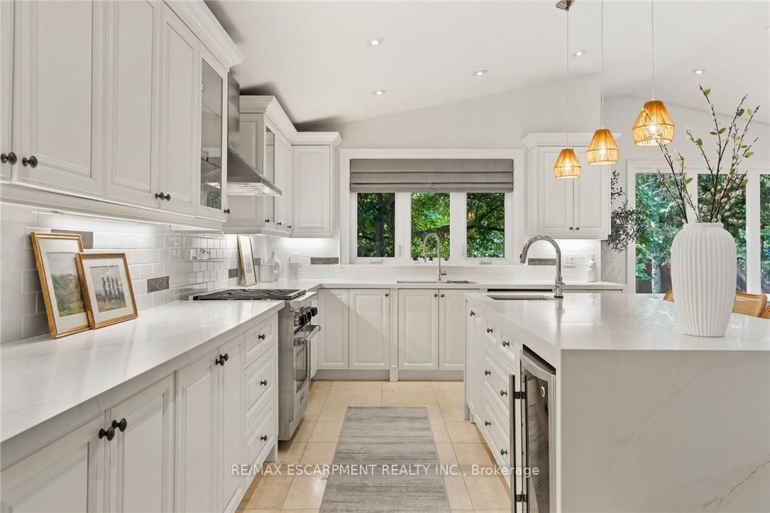 1063 Greenoaks Drive • Mississauga, ON photo 13