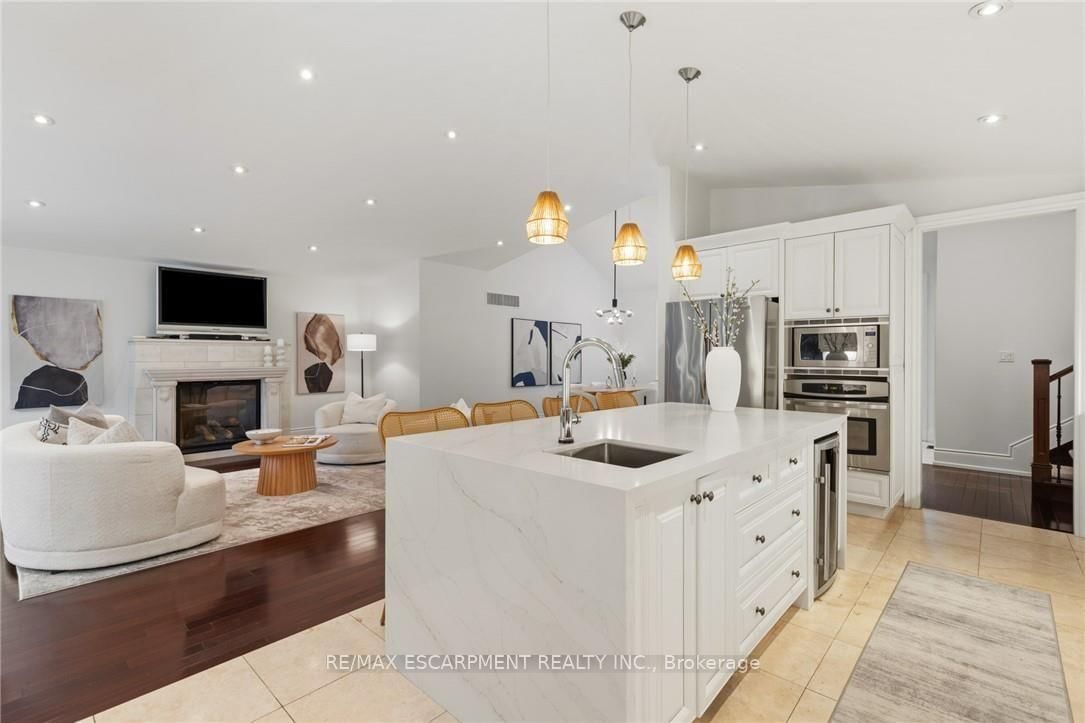 1063 Greenoaks Drive • Mississauga, ON photo 14