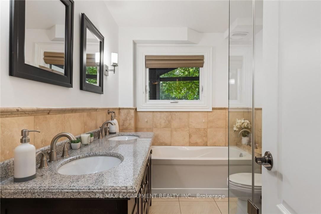 1063 Greenoaks Drive • Mississauga, ON photo 26