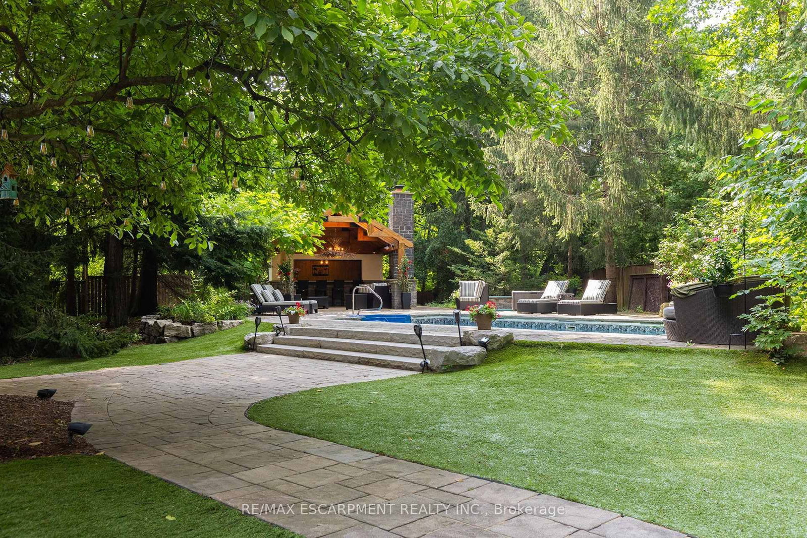 1063 Greenoaks Drive • Mississauga, ON photo 41