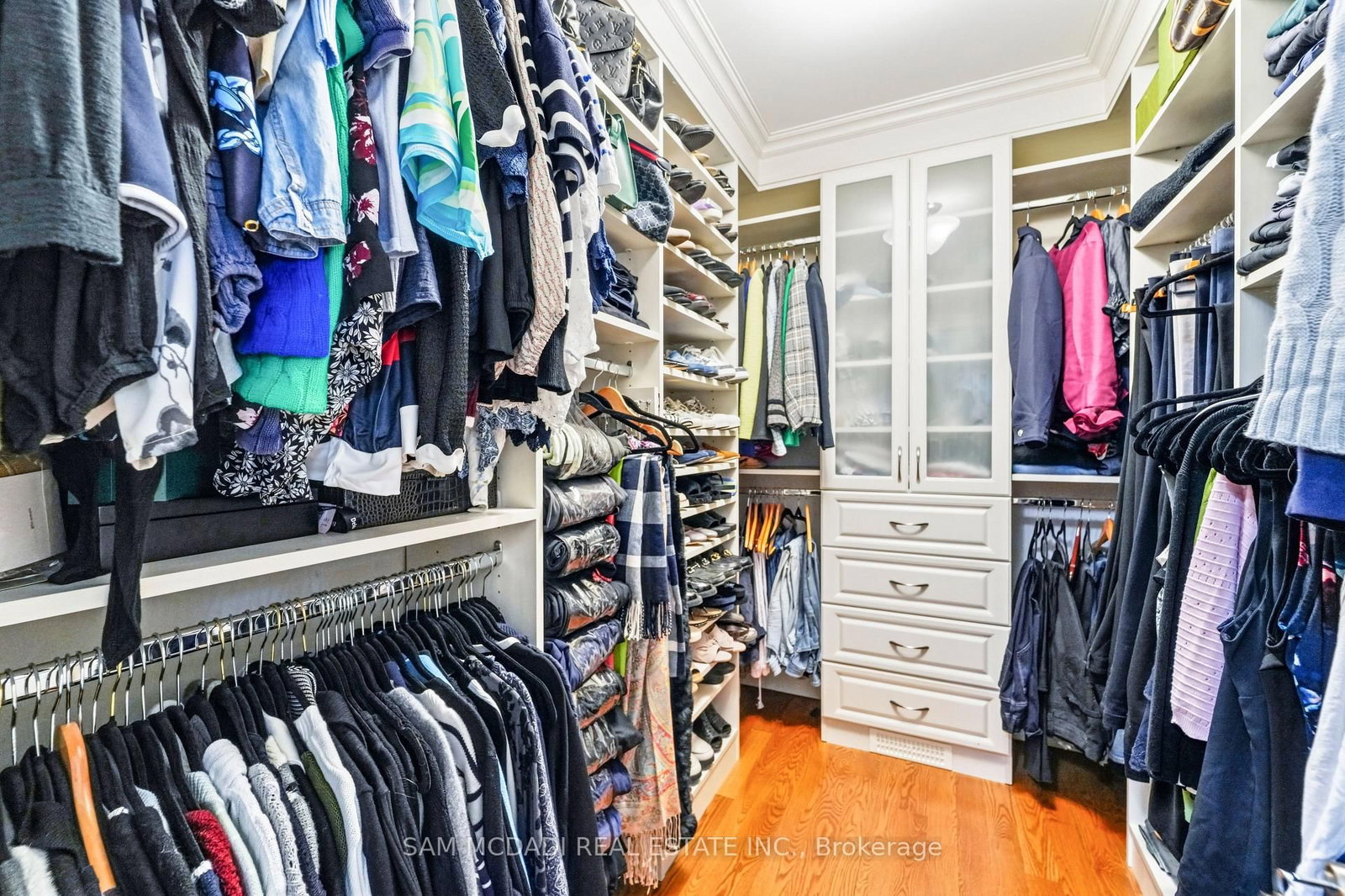 527 Meadow Wood Rd, Mississauga, view 23