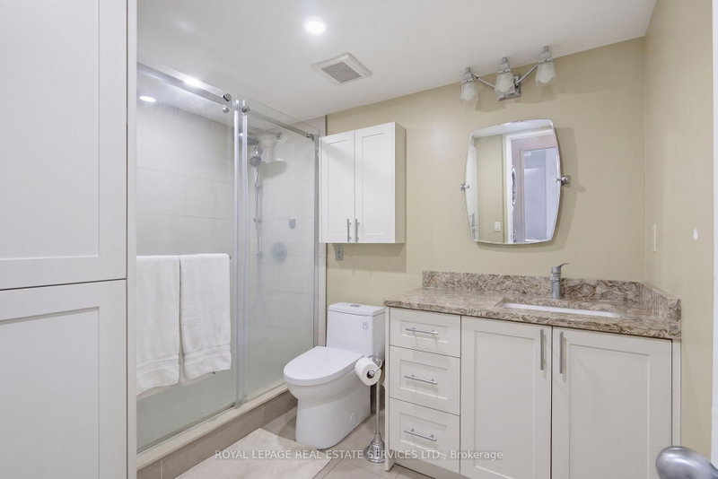 75 King Mississauga,ON L5A 4G5 — Photo 11