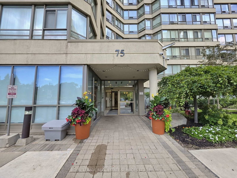 1212 - 75 King Street E