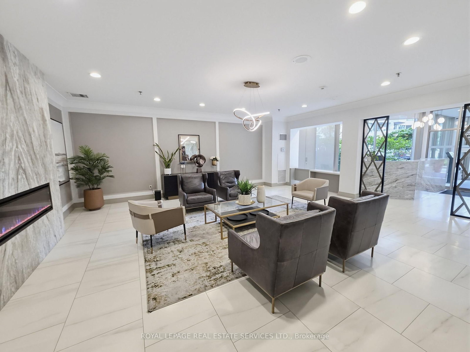 75 King Street E • #1212 • Mississauga, ON photo 5