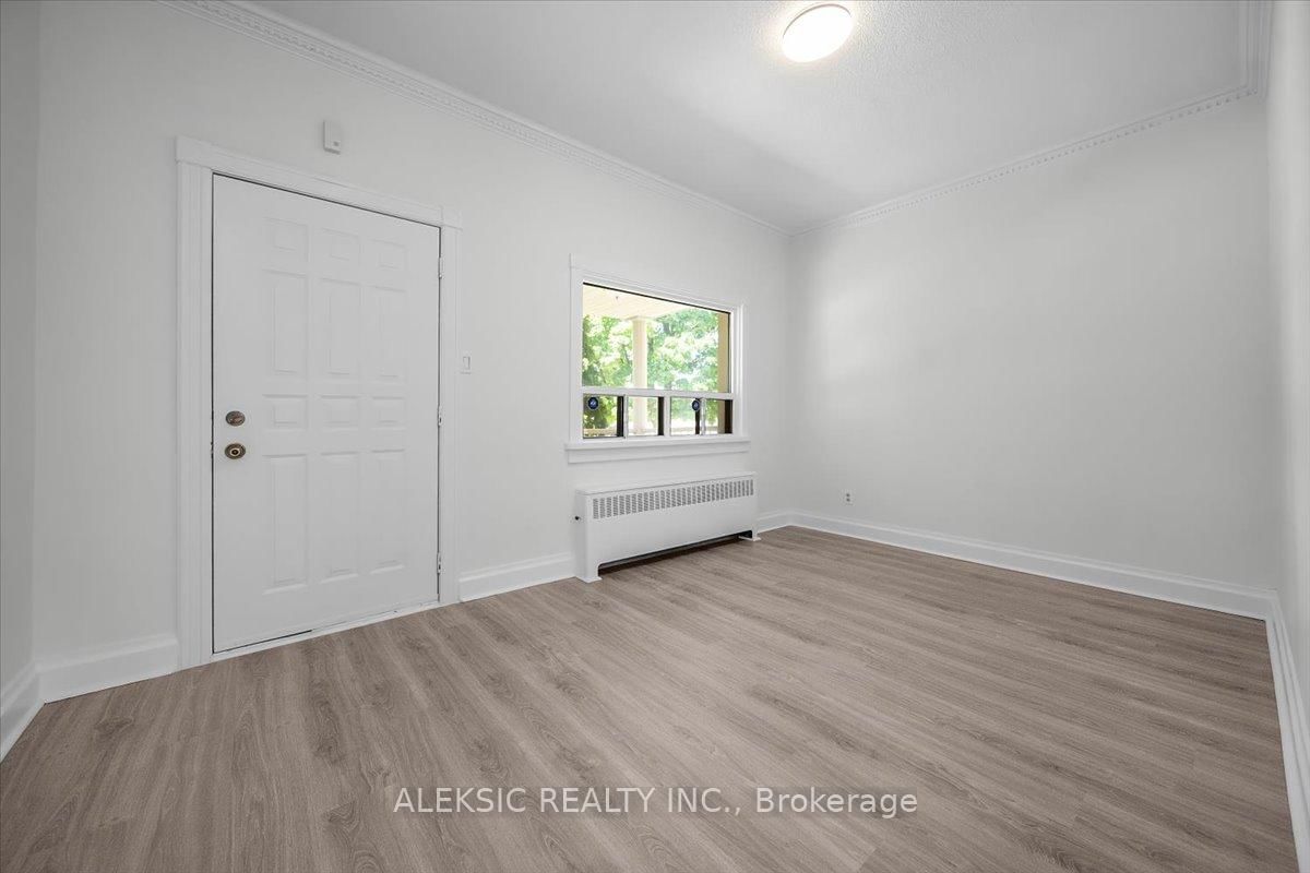 179 Thirtieth Street • Toronto, ON photo 5