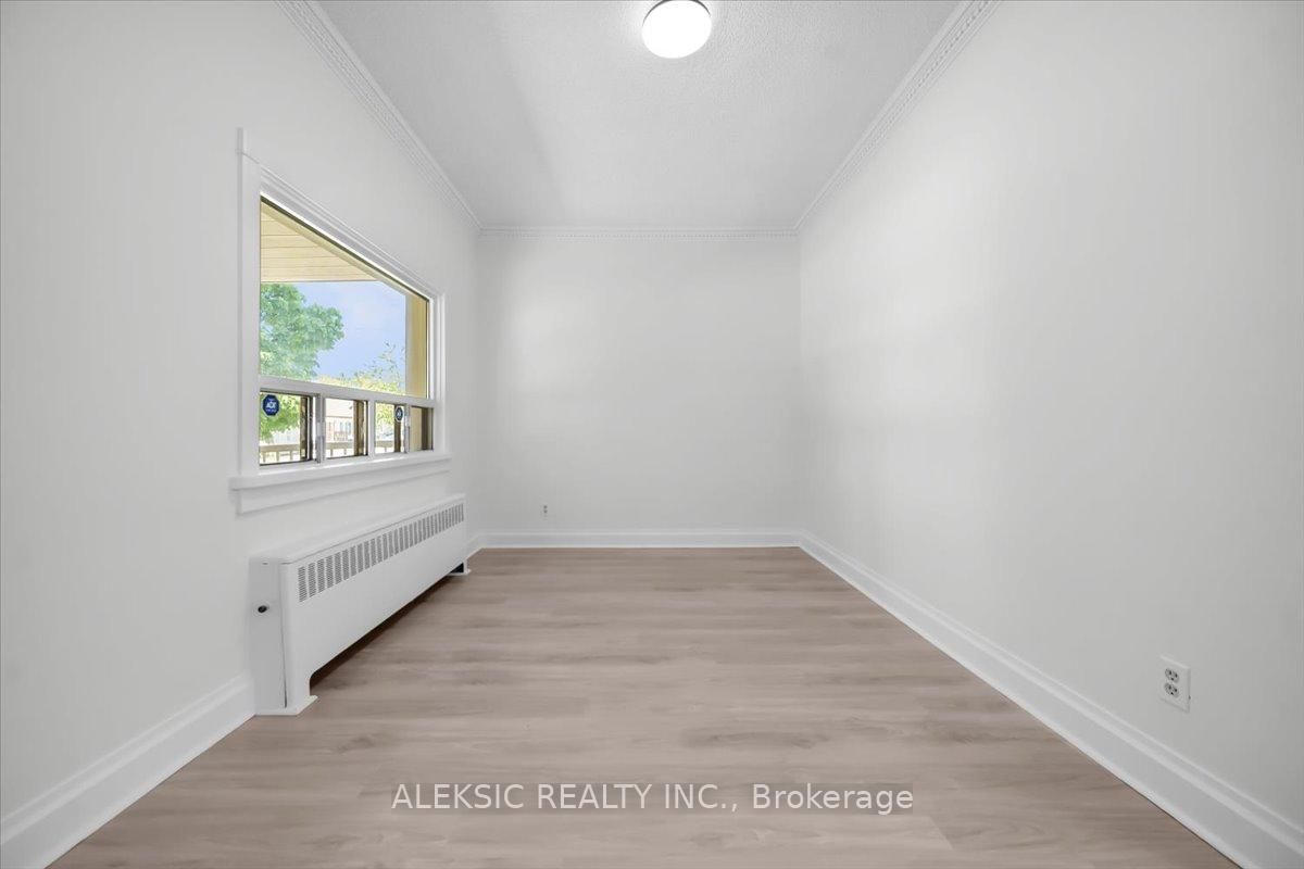 179 Thirtieth Street • Toronto, ON photo 6