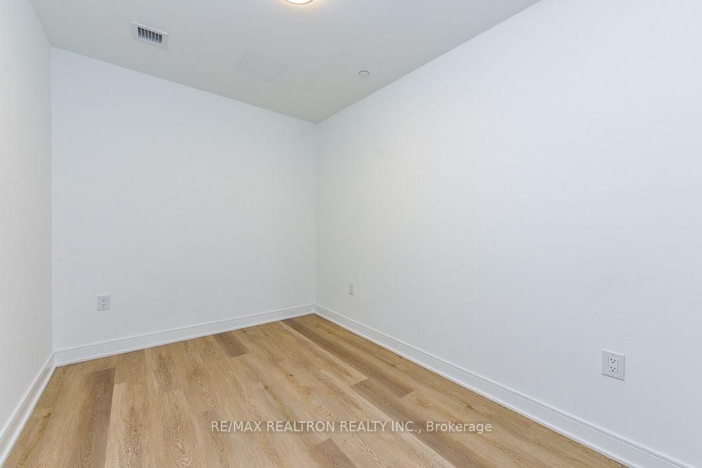 410-86 Dundas St, Mississauga, view 18