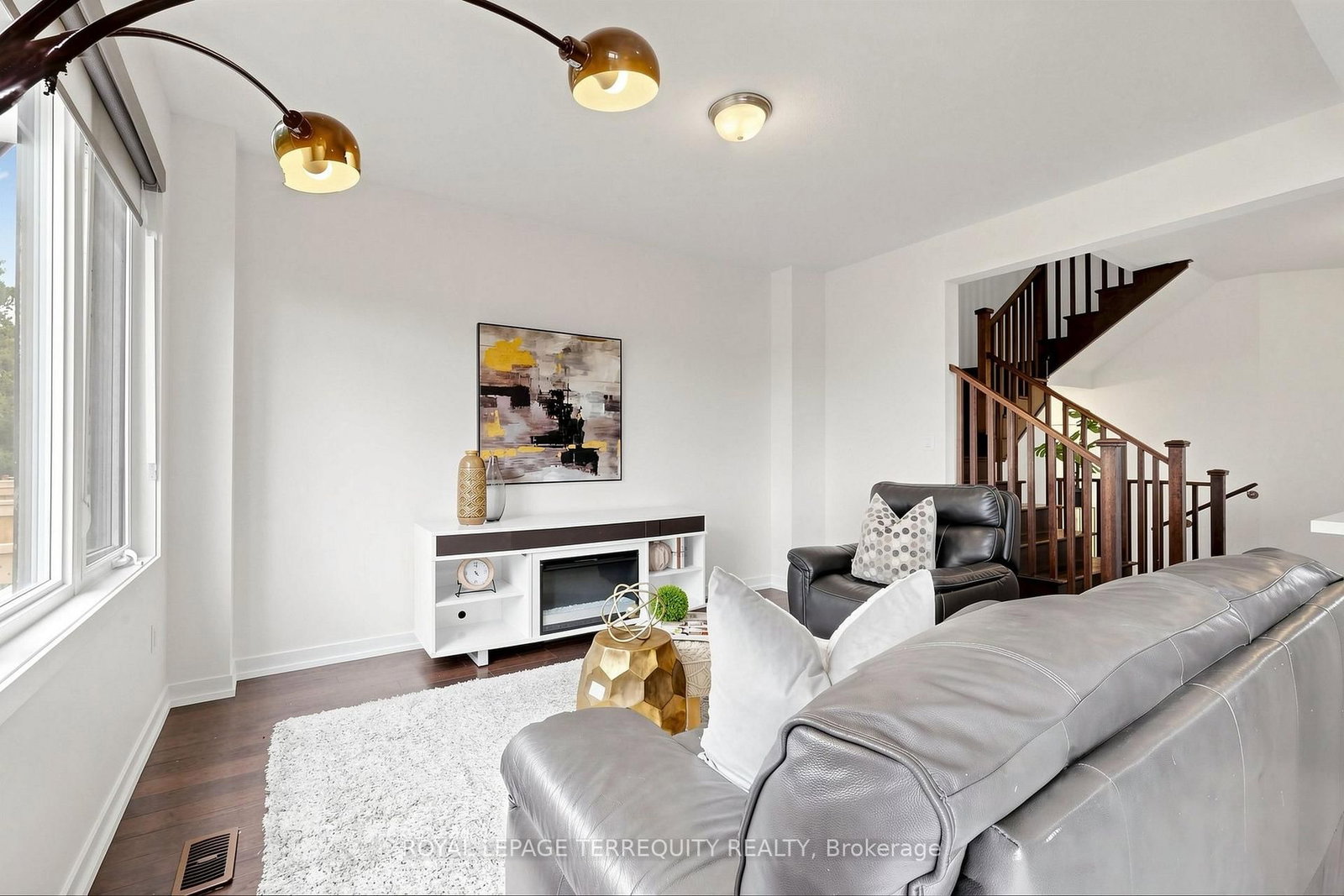 1456 Rose Way • Milton, ON photo 11