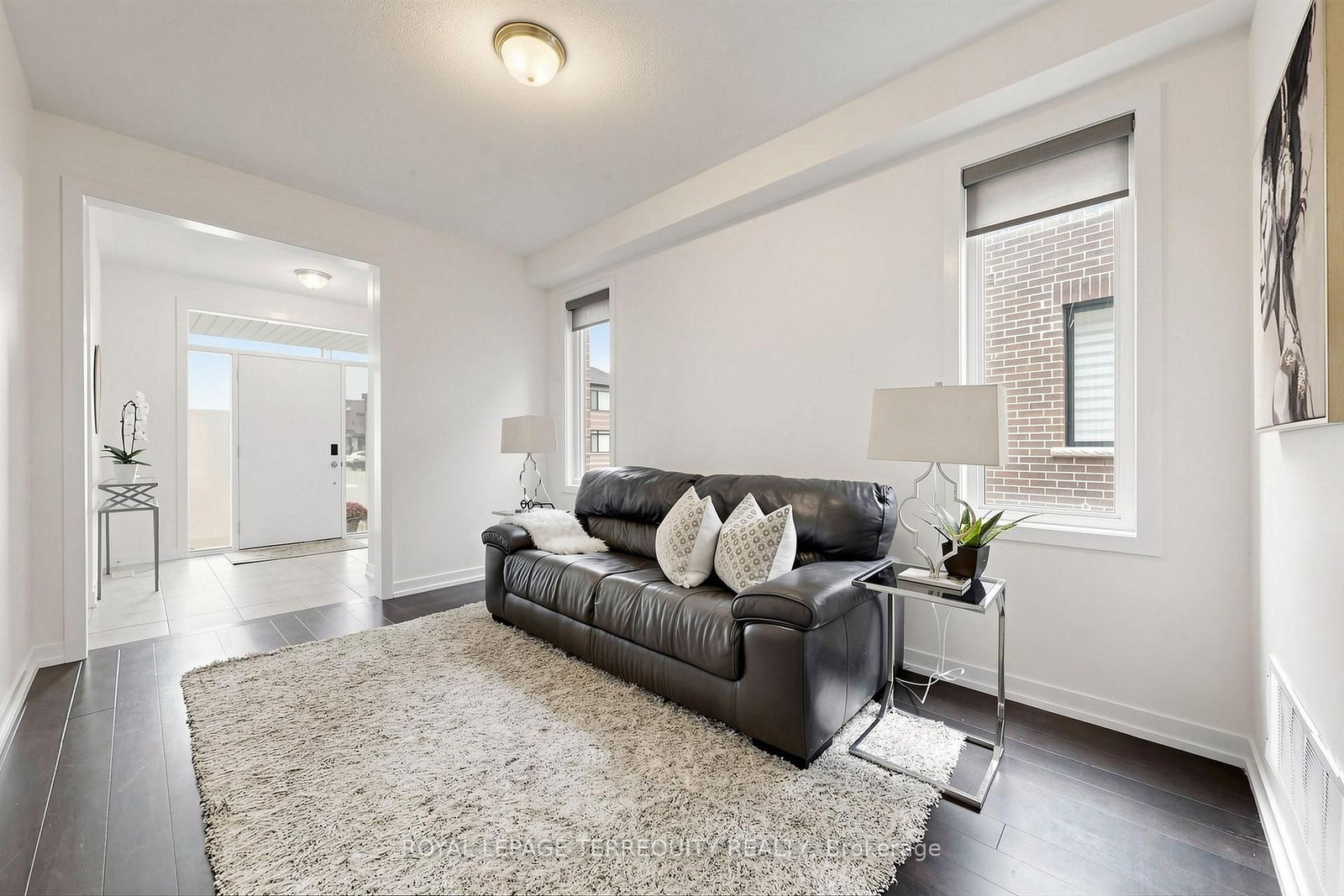 1456 Rose Way • Milton, ON photo 5