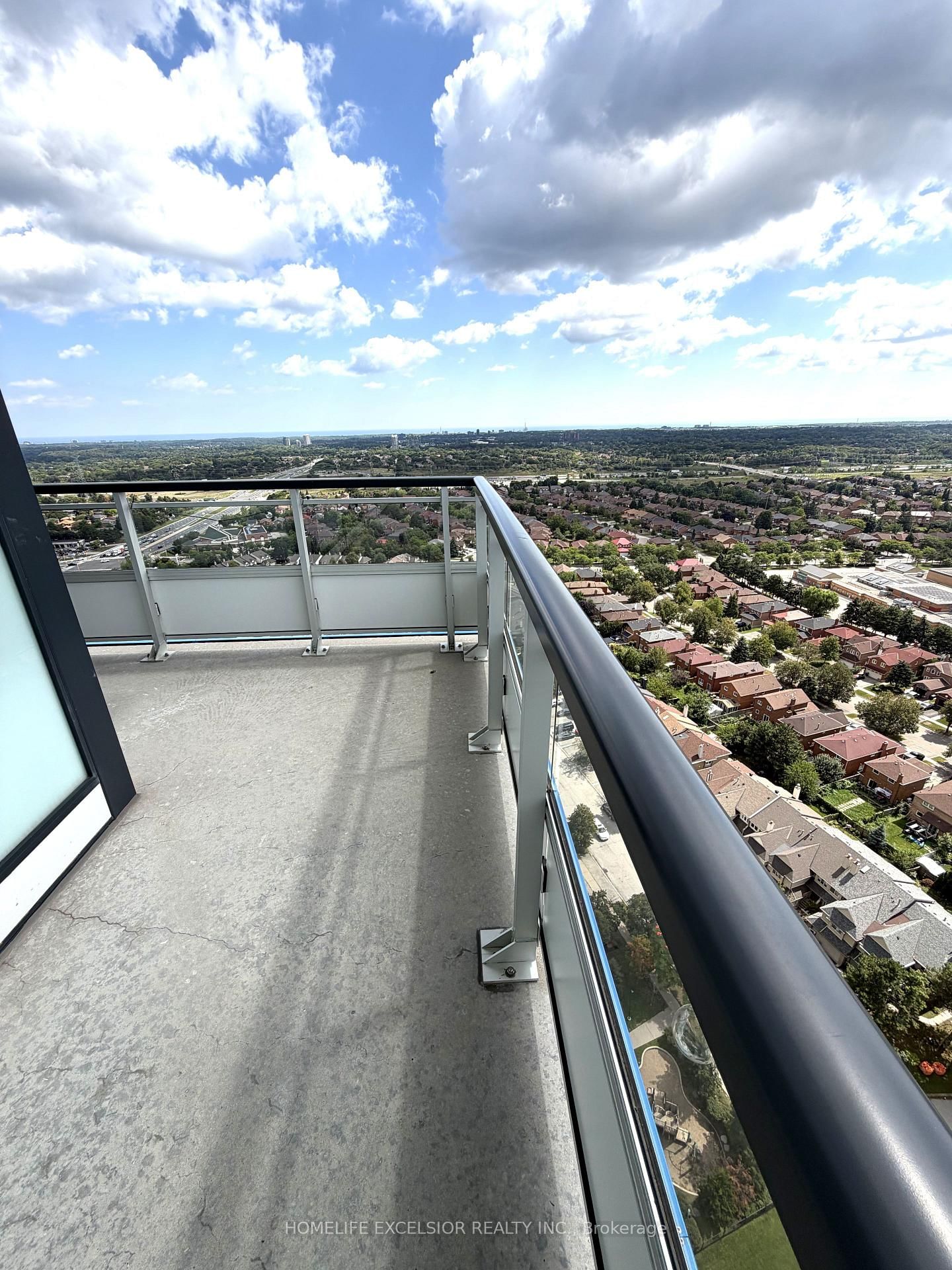# 2505-2560 Eglinton Ave, Mississauga, view 25