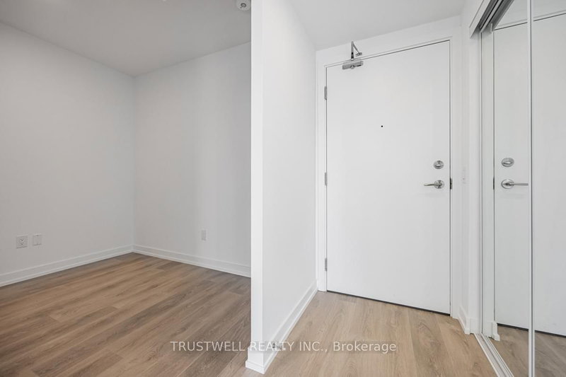 1210 - 1100 Sheppard Avenue W