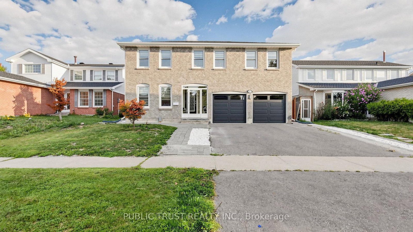 27 Mackay Street S • Brampton, ON photo 1