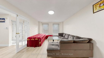 27 Mackay Street S • Brampton, ON photo 5
