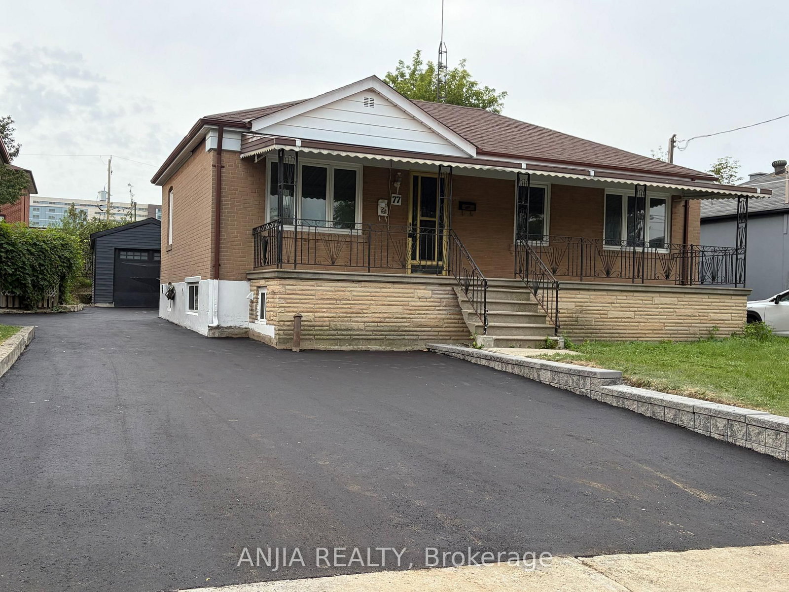 Detached House for sale at 77 Nash Drive, Toronto, Ontario, M3M 2L6 - Downsview-Roding-CFB - MLS: W13712514