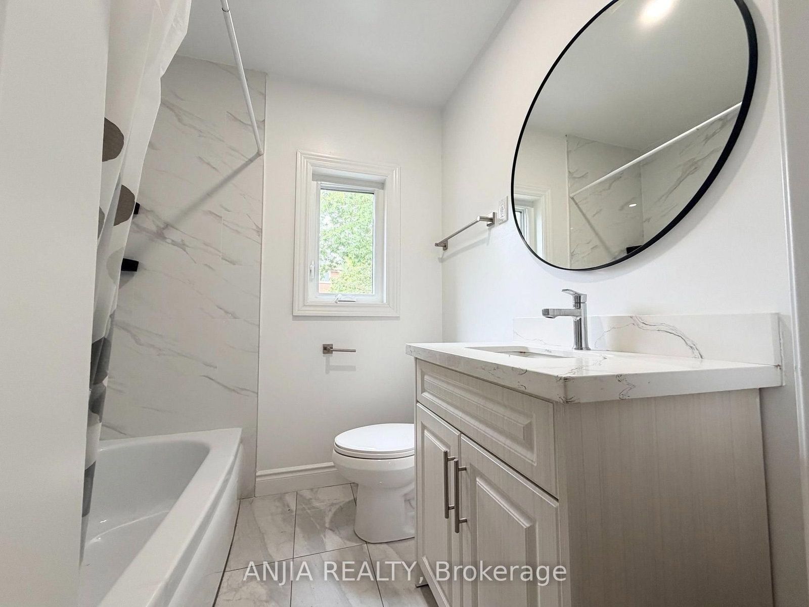 Detached House for sale at 77 Nash Drive, Toronto, Ontario, M3M 2L6 - Downsview-Roding-CFB - MLS: W13712514