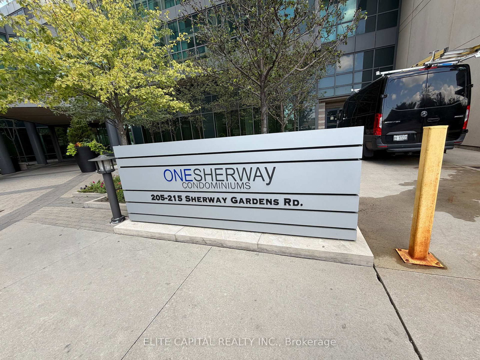 Ph104 - 215 Sherway Gardens Road, Toronto 2