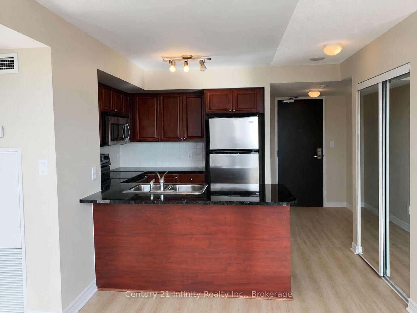 2906-208 Enfield Pl, Mississauga, view 8