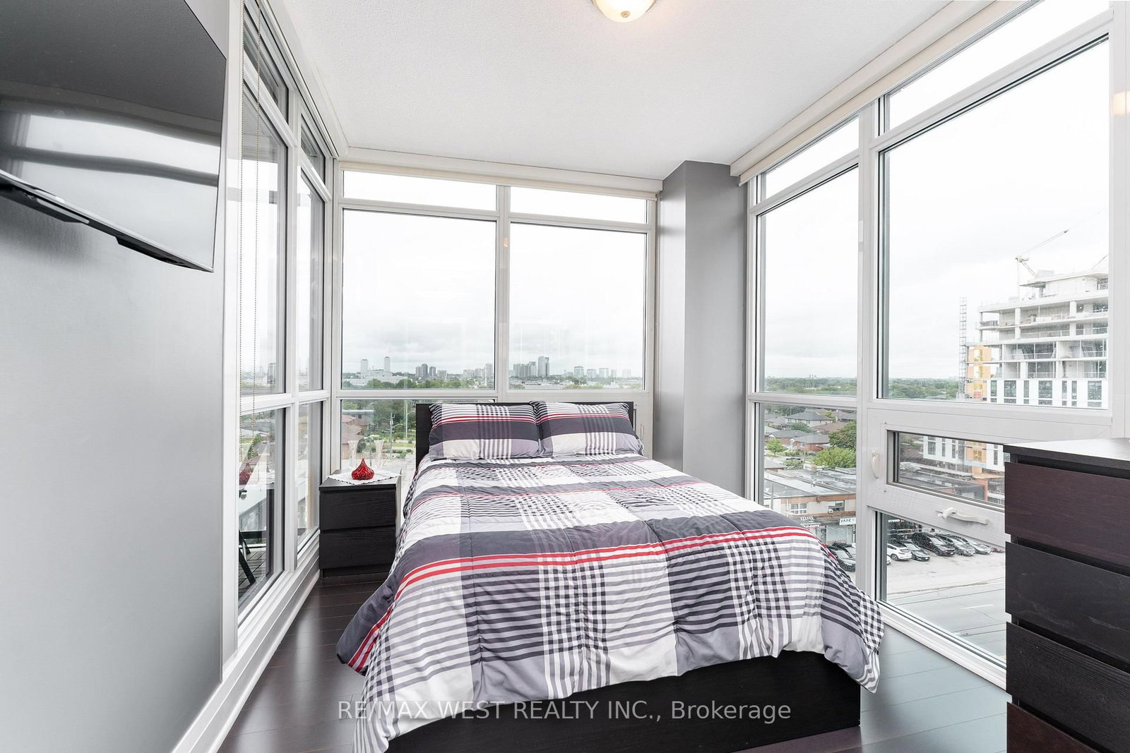 1185 The Queensway • #710 • Toronto, ON photo 14