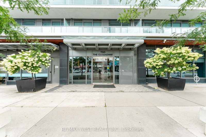 710 - 1185 The Queensway