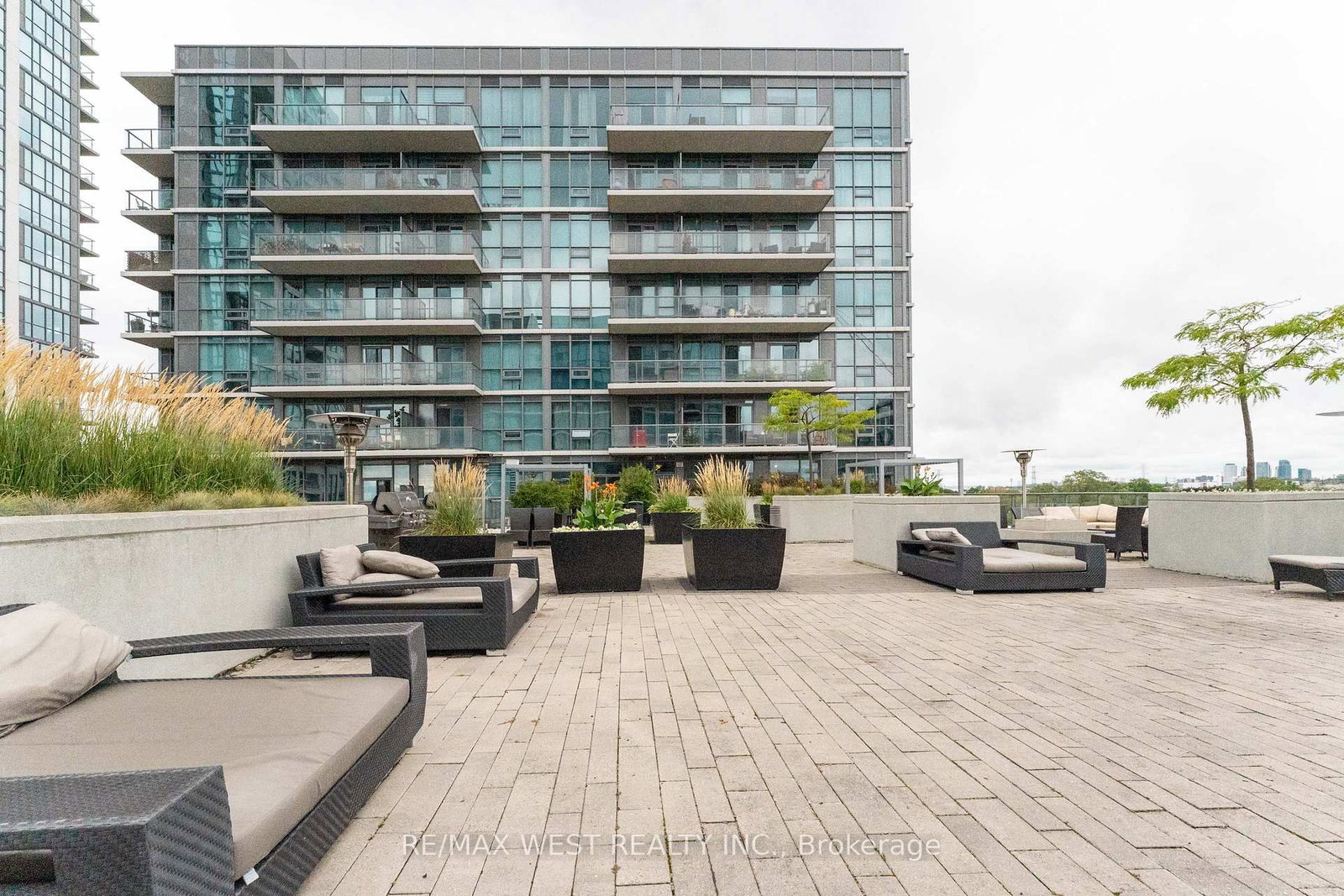 1185 The Queensway • #710 • Toronto, ON photo 27
