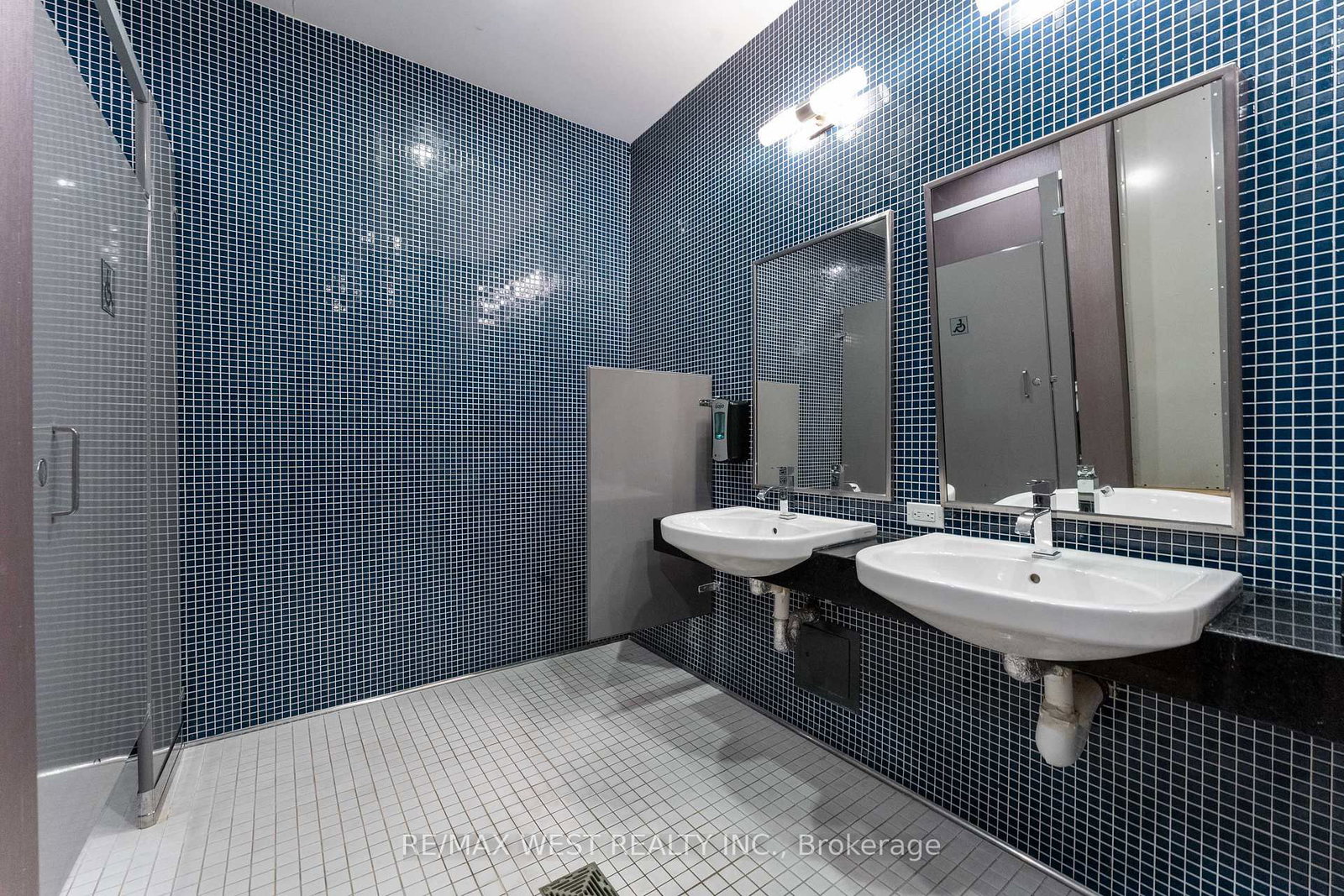1185 The Queensway • #710 • Toronto, ON photo 31