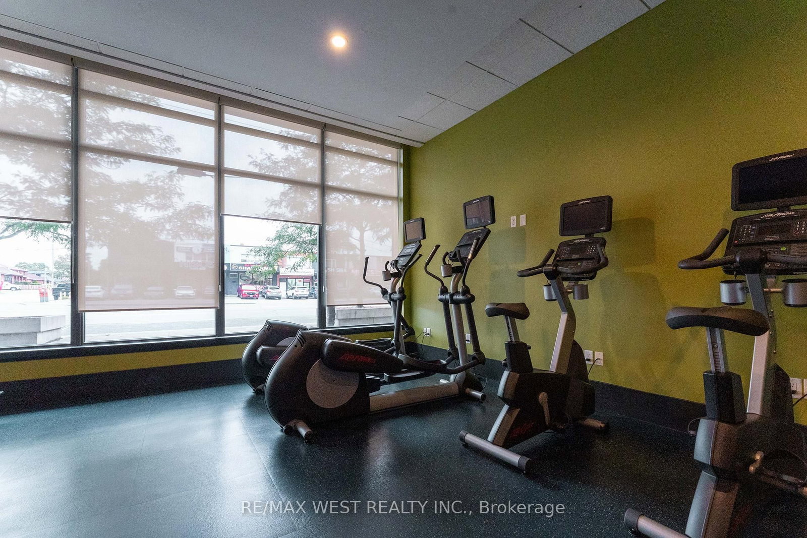 1185 The Queensway • #710 • Toronto, ON photo 39