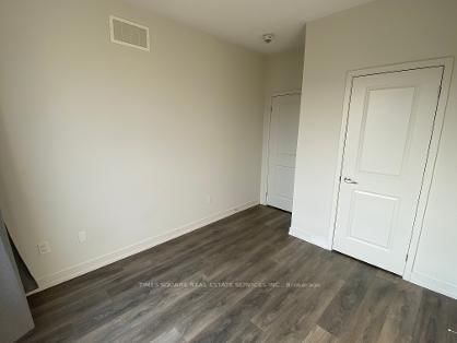 3060 Ernest Appelbe Boulevard • Oakville, ON photo 33