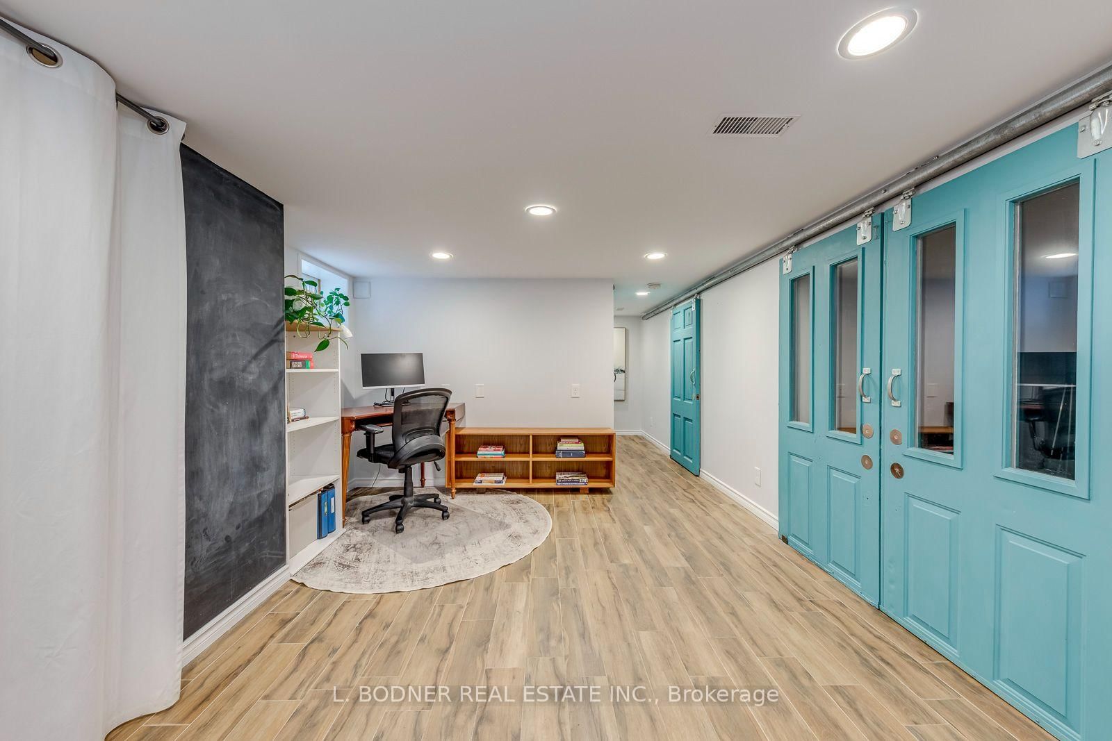59 Queens Drive • Toronto, ON photo 21