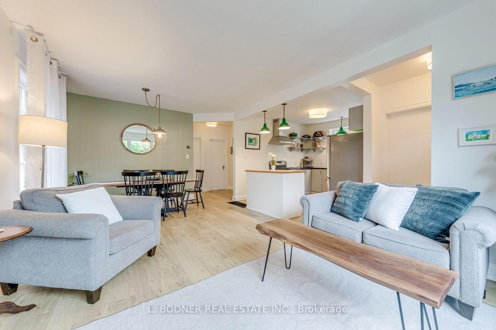 59 Queens Drive • Toronto, ON photo 6