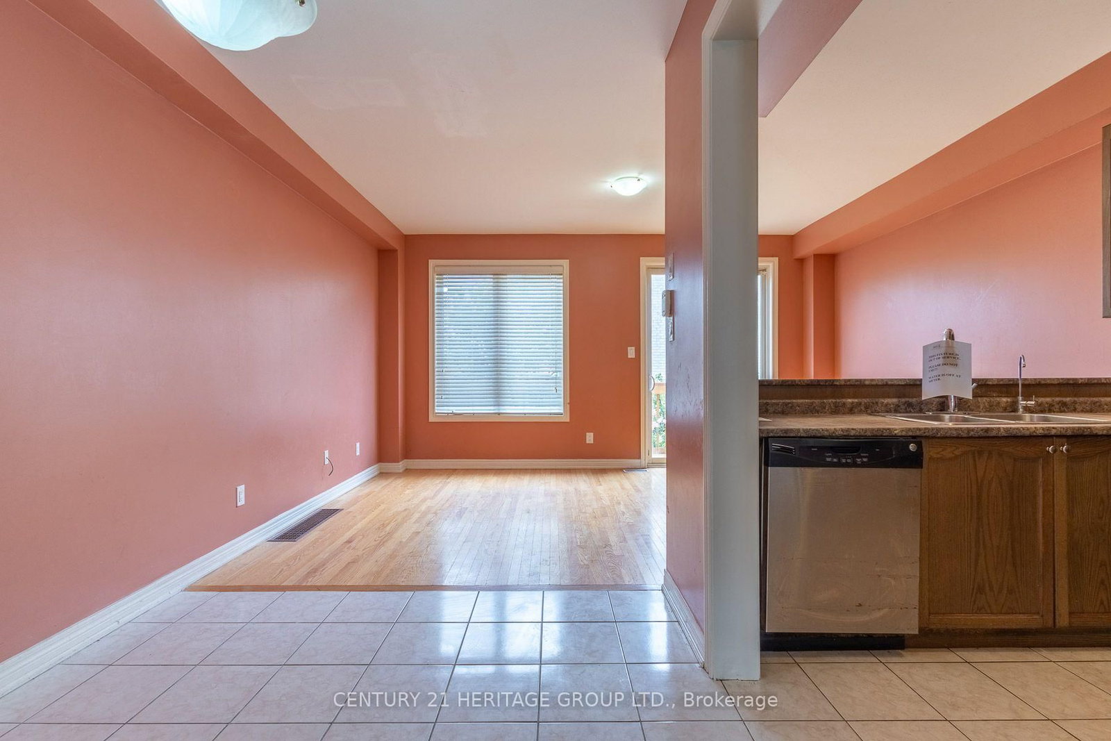 11 Pendulum Circle • Brampton, ON photo 3
