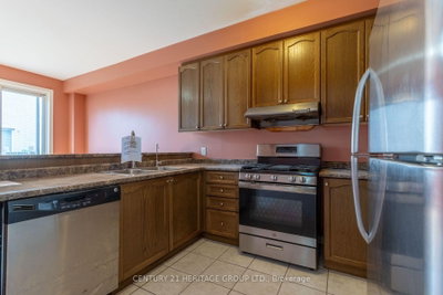 11 Pendulum Circle • Brampton, ON photo 5